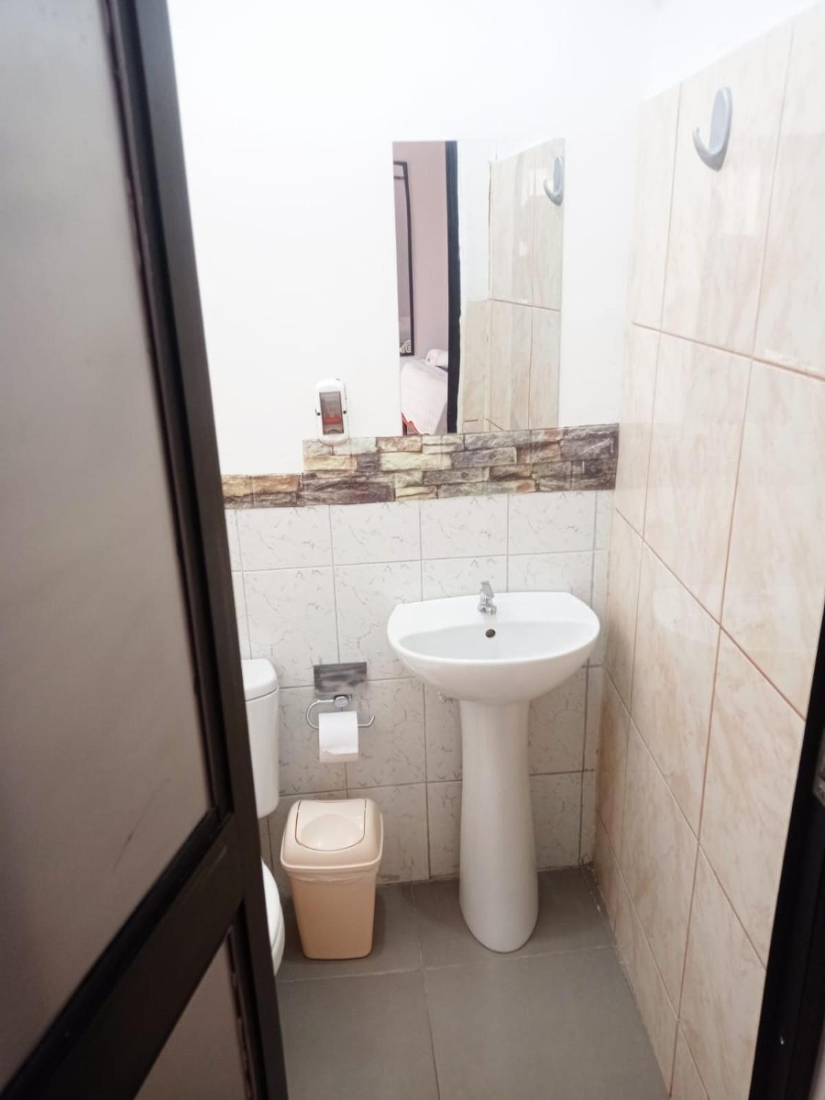 Guest house Hostal Sofia