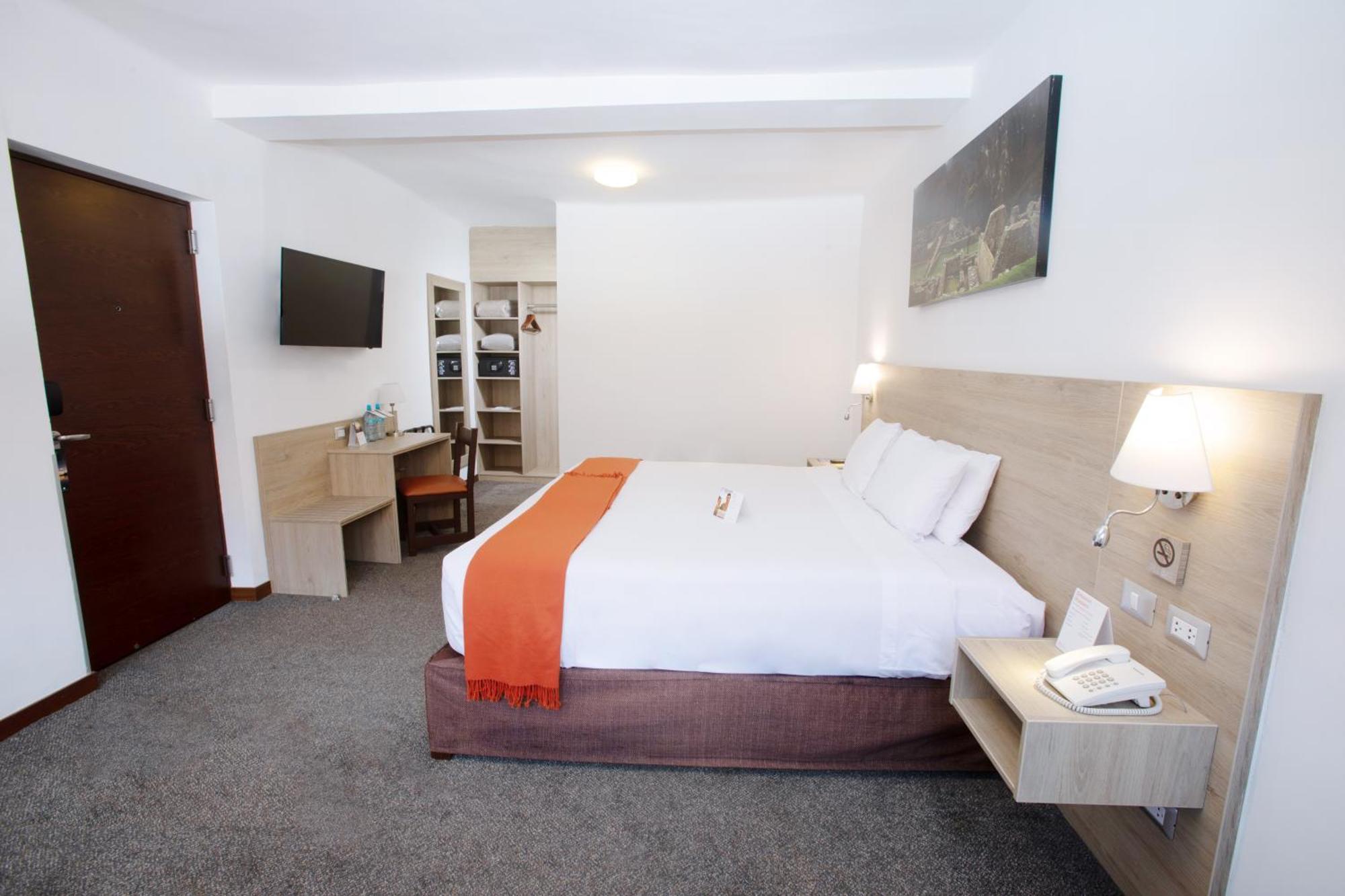 Casa Andina Standard Catedral Hotel 3*