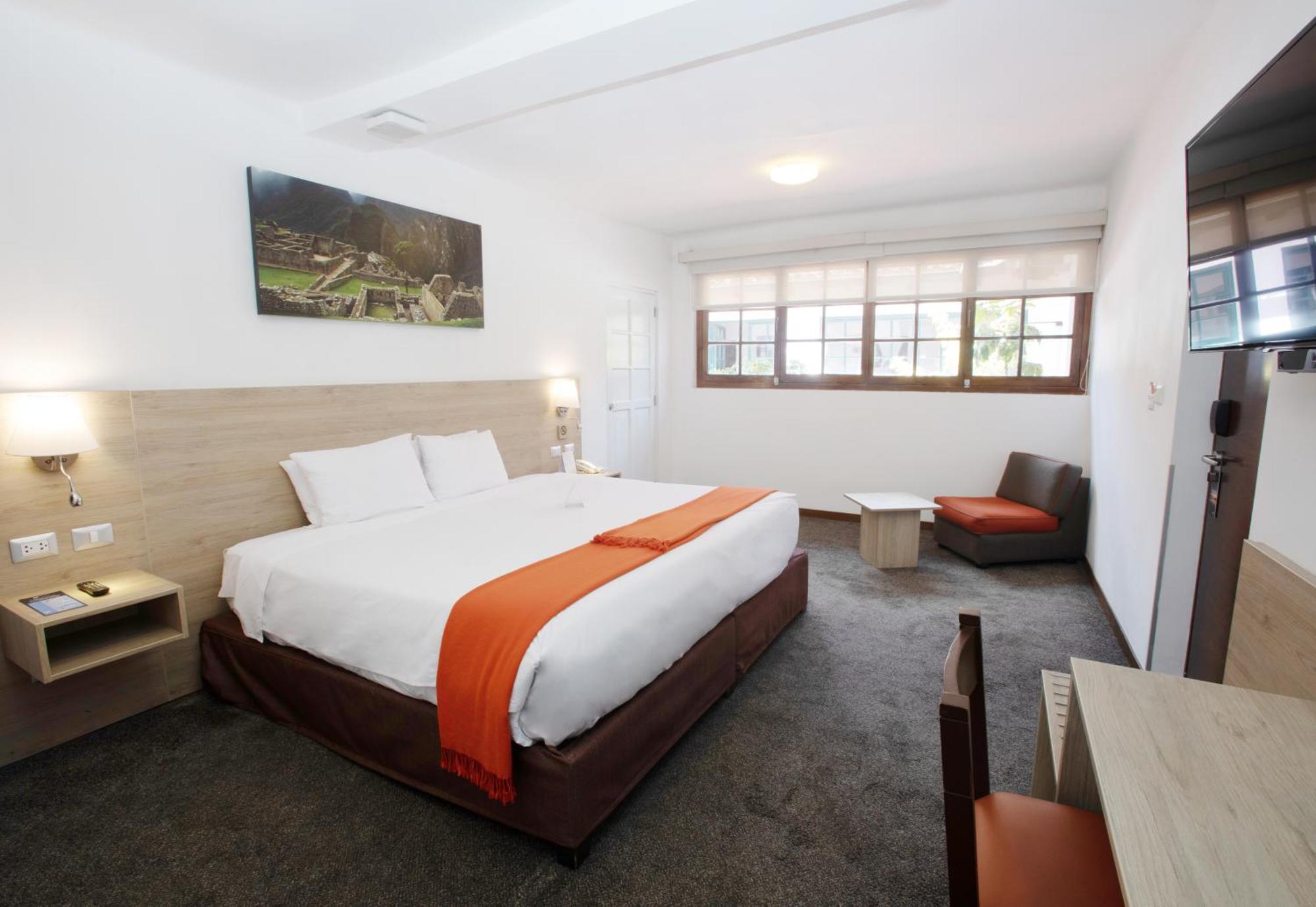 Hotel Casa Andina Standard Catedral 3*