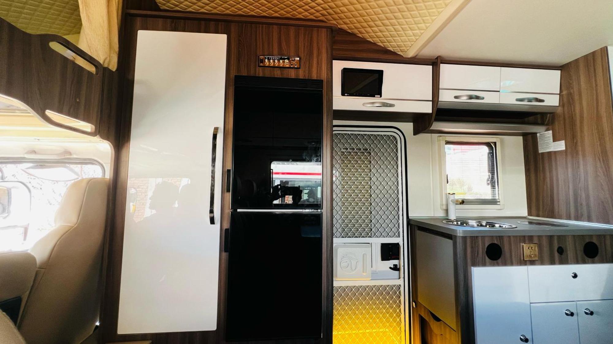H500 Luxury Family Motorhome Rv Holiday park *