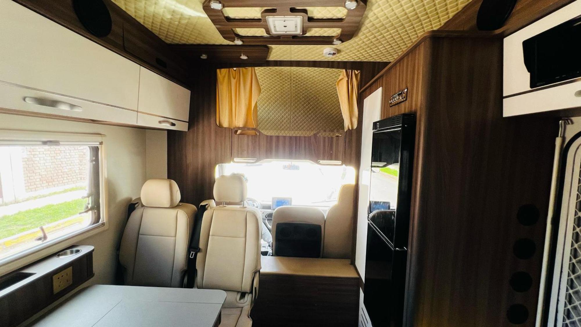 H500 Luxury Family Motorhome Rv Holiday park