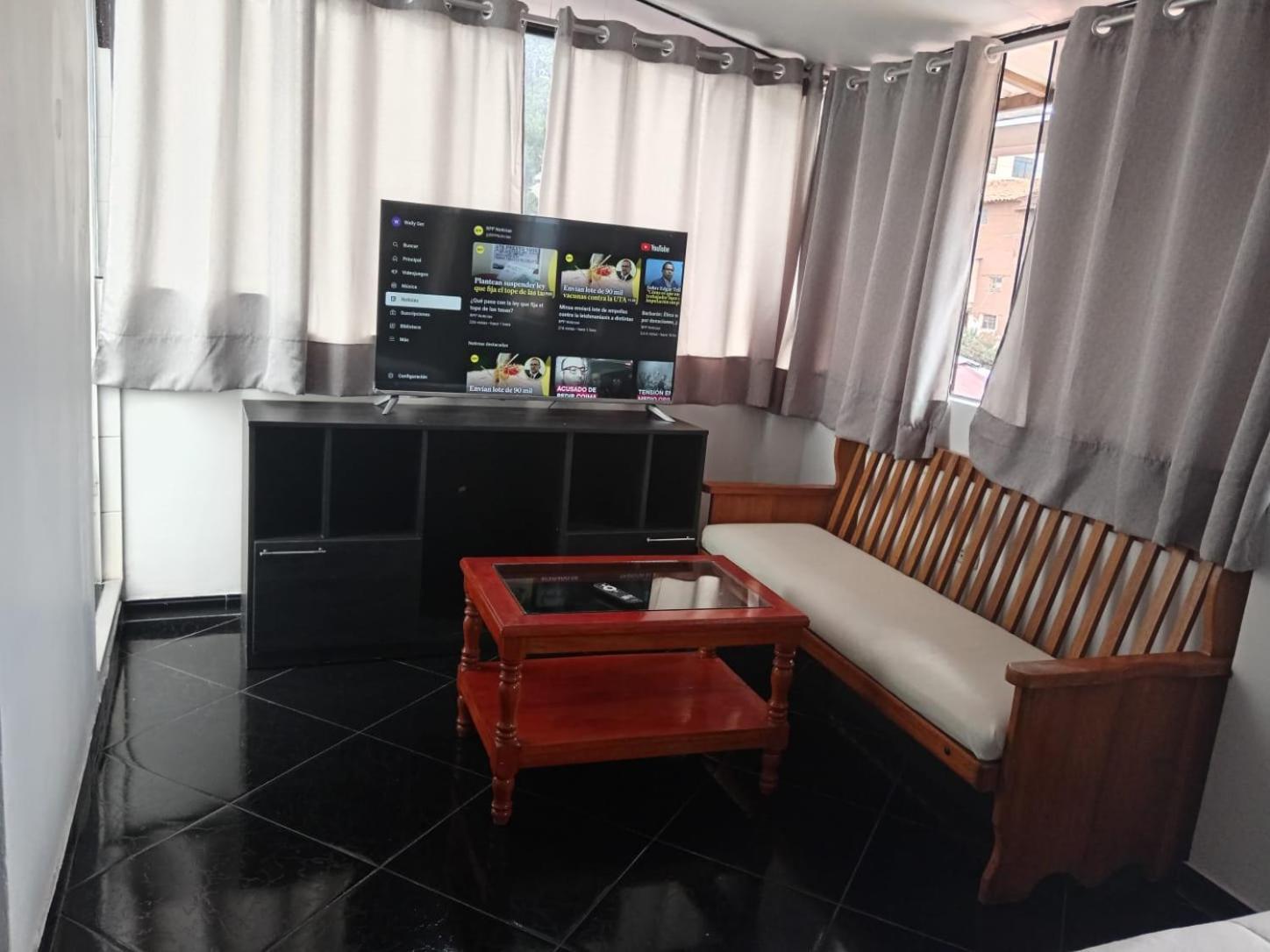 La Rasa Hotel *