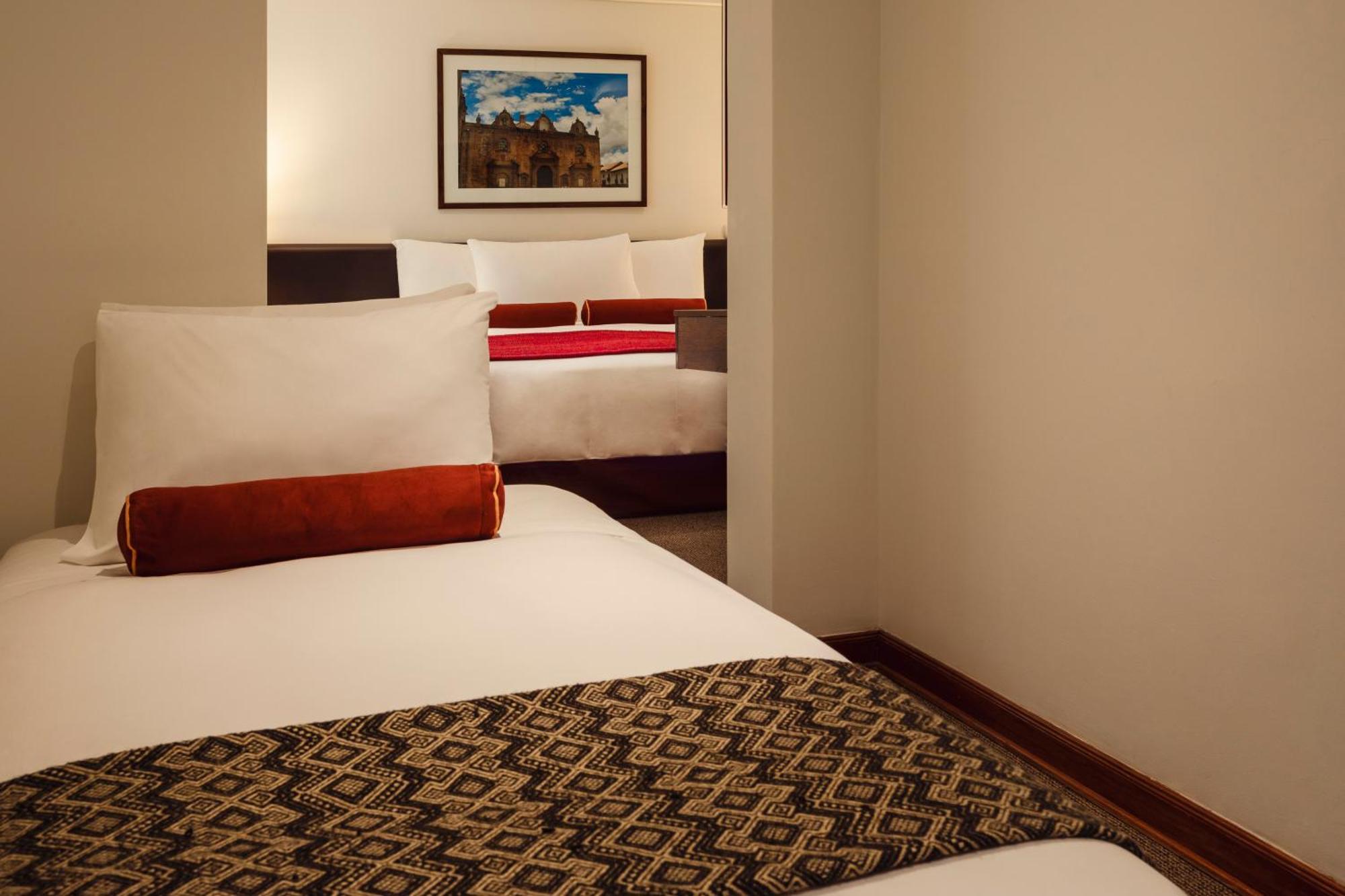 Lp Los Portales Cusco