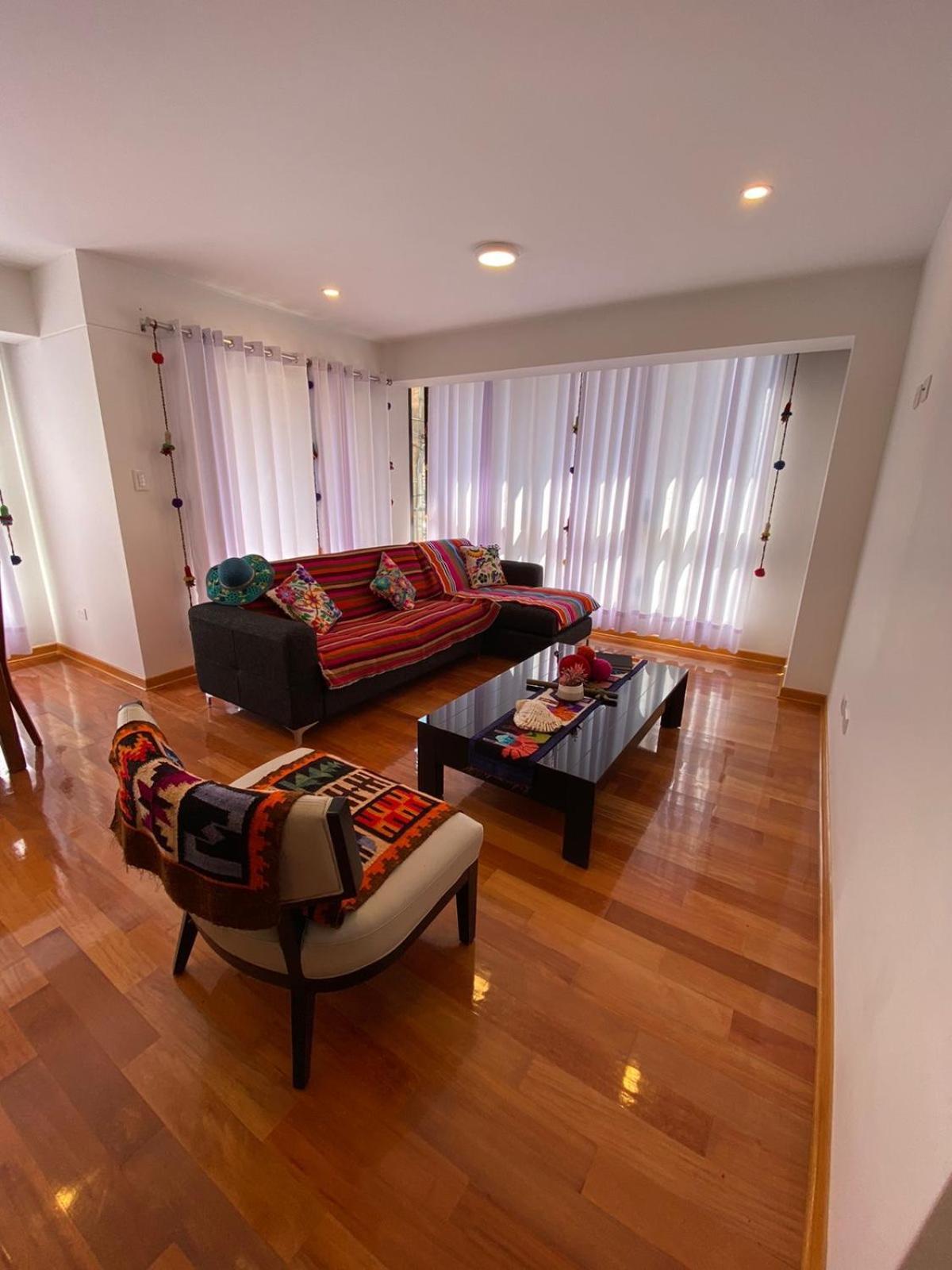 Apartamento Kilawatana De Departamento De Estreno Florida *
