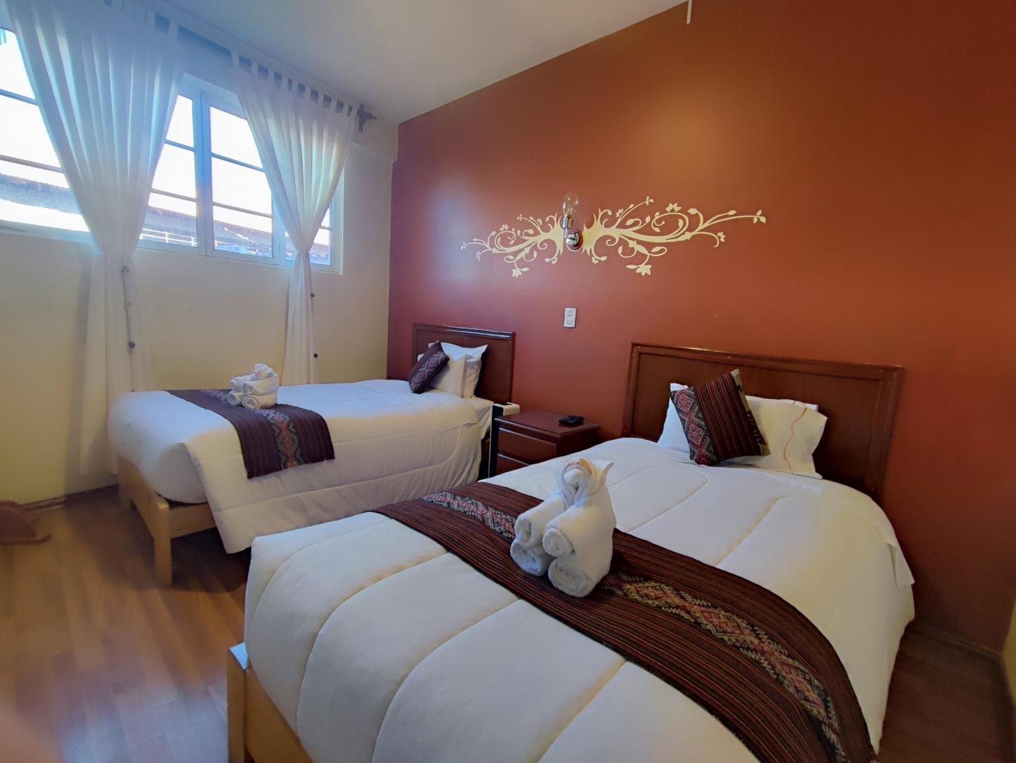 Andean Host Hotel