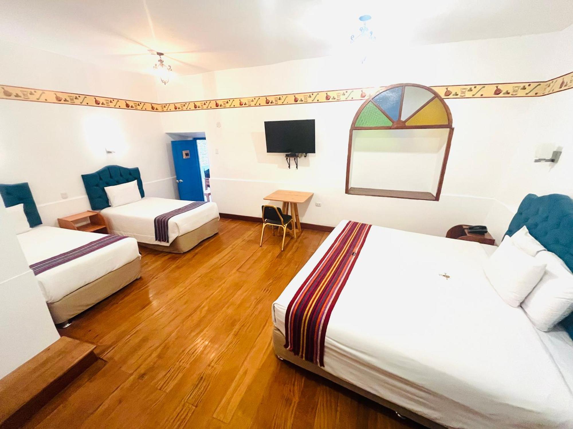 Rojas Plaza Boutique Hotel 3*