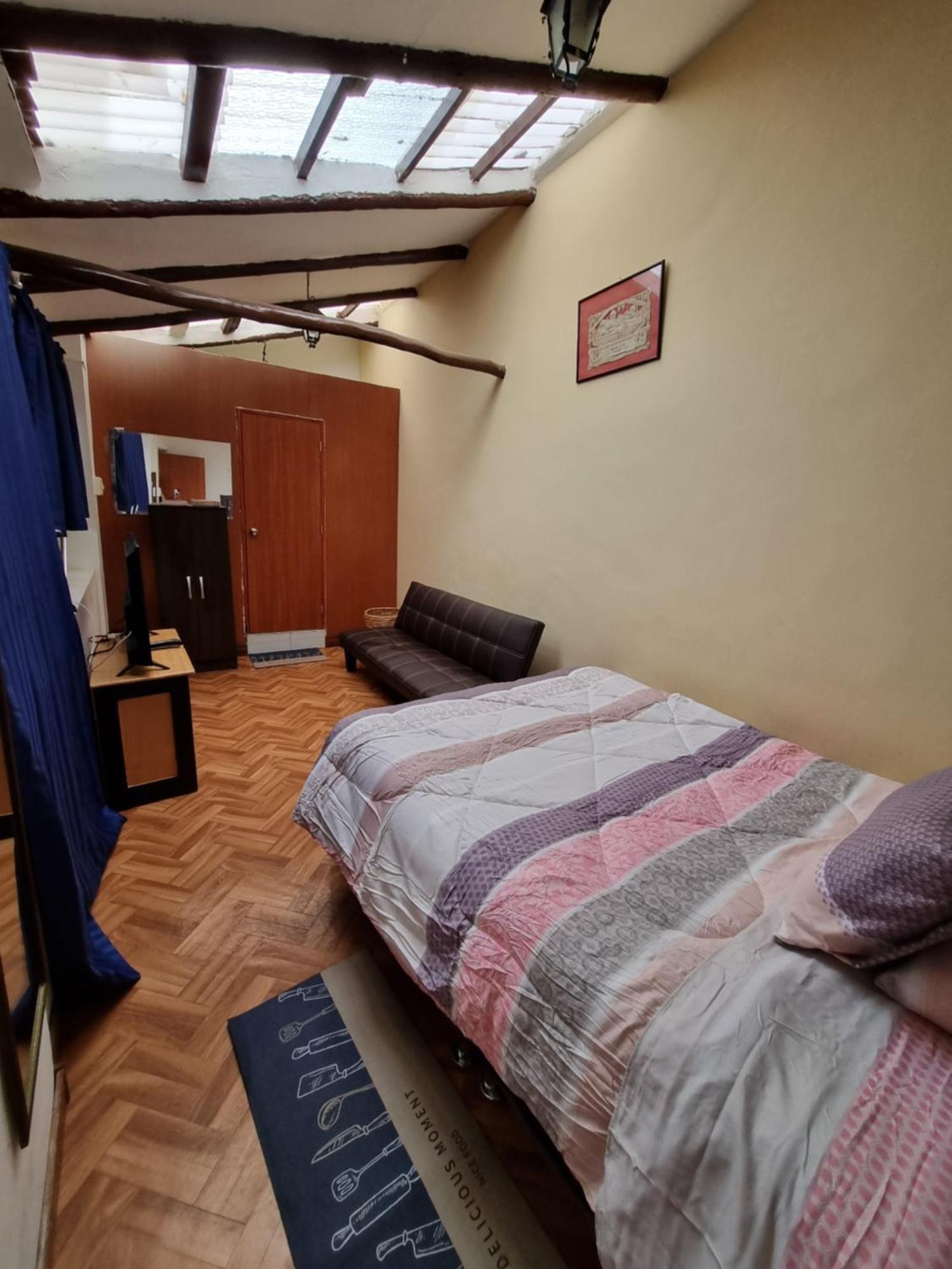 La Casa De Laura - Plaza Guest house *