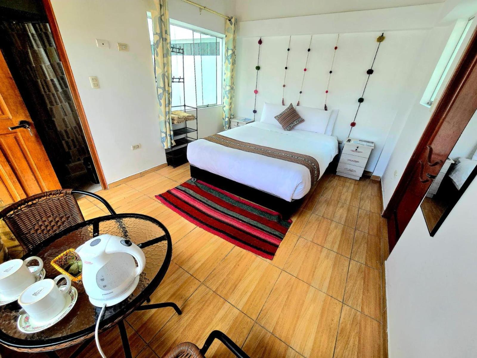 Cusco Rooms *