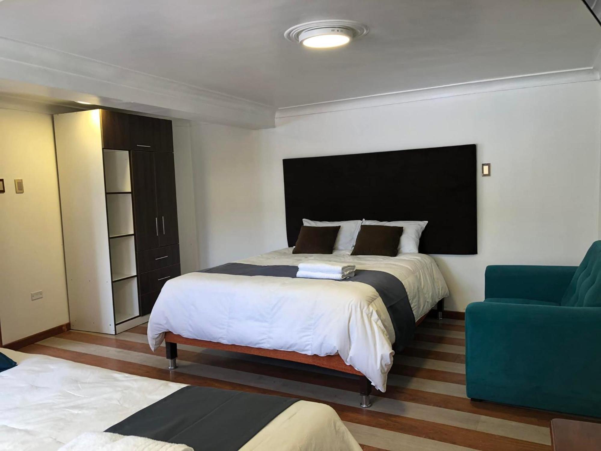 Hms Continental Hotel