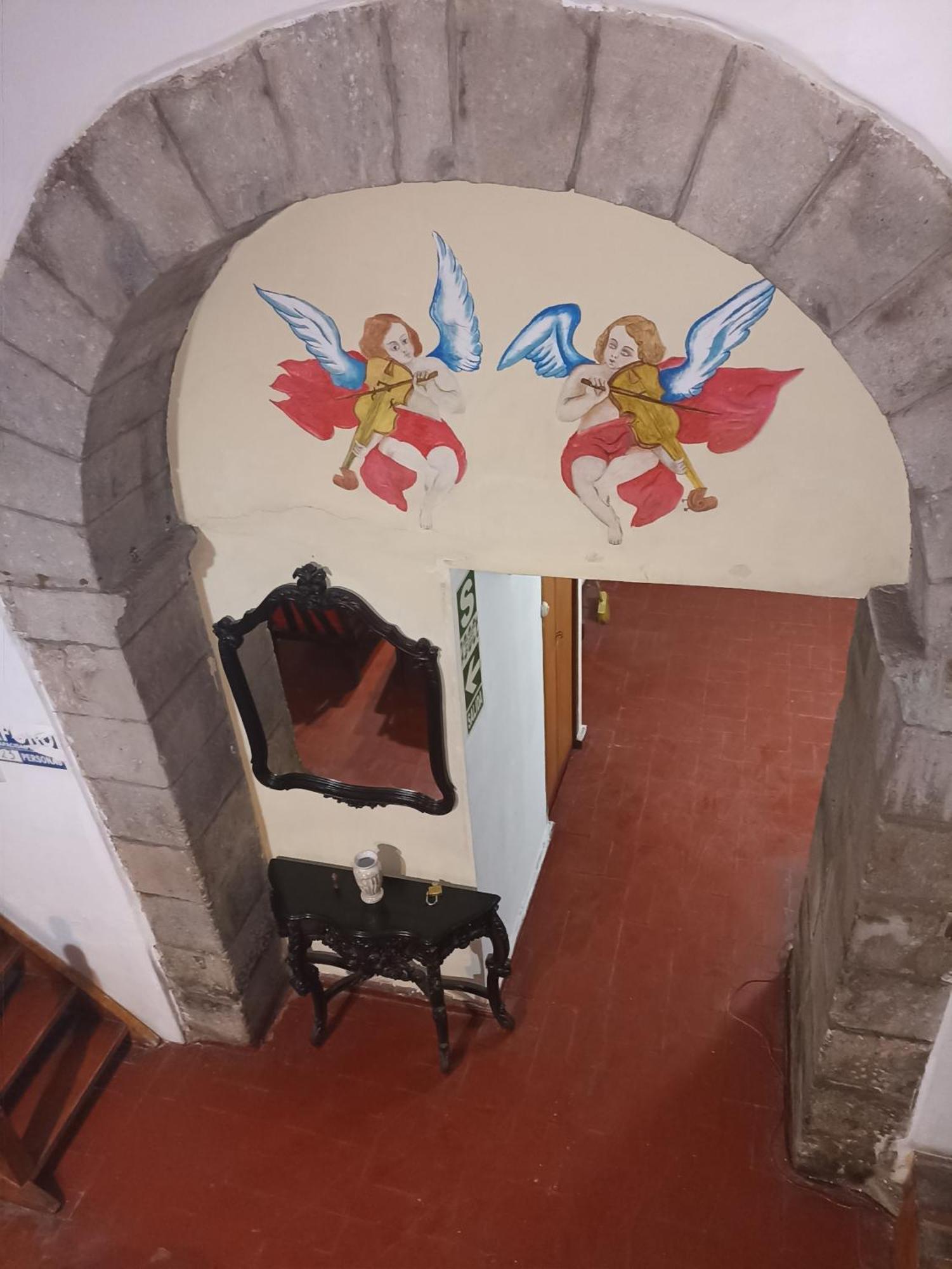 Carmen Hotel *