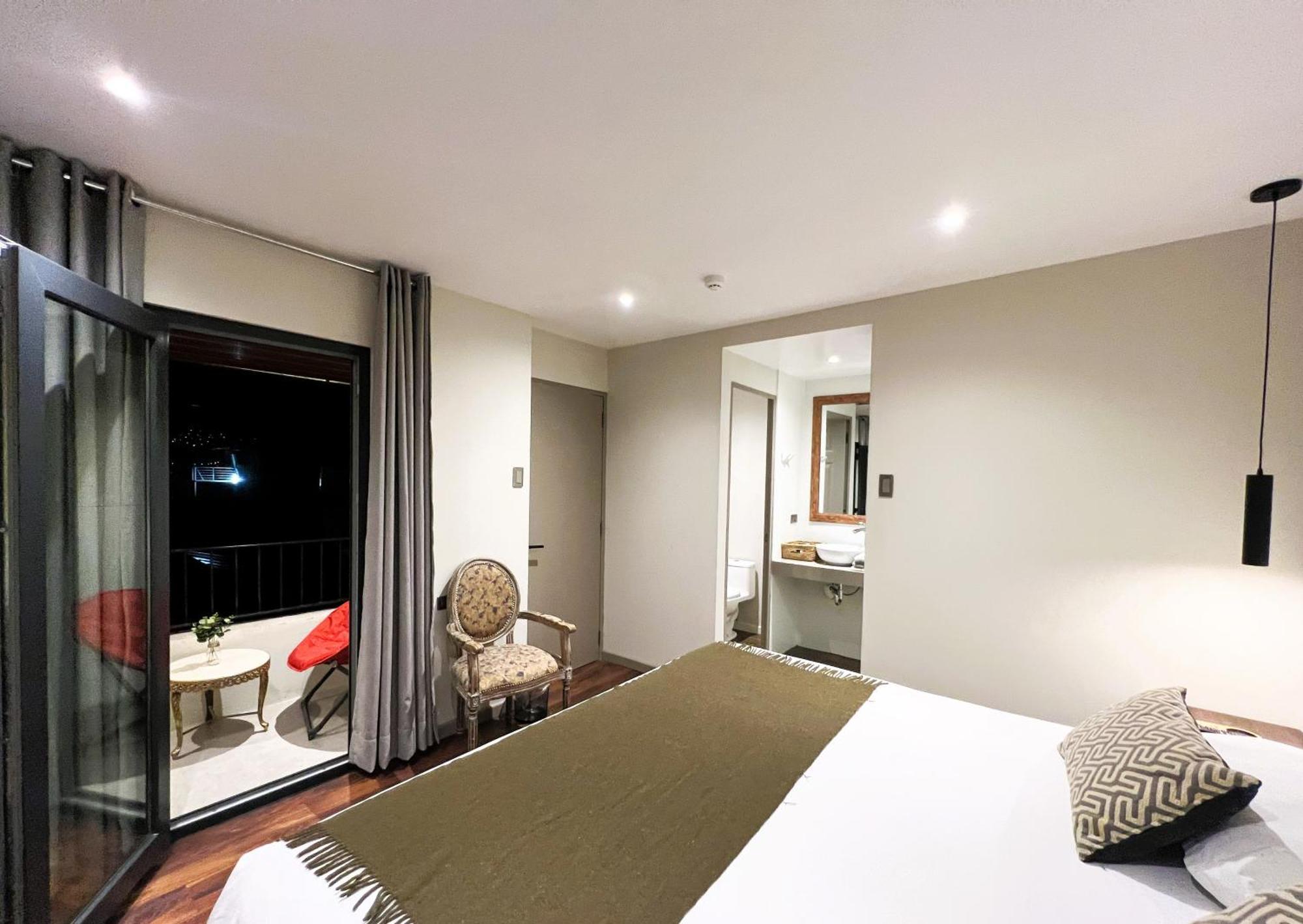Montes Hotel