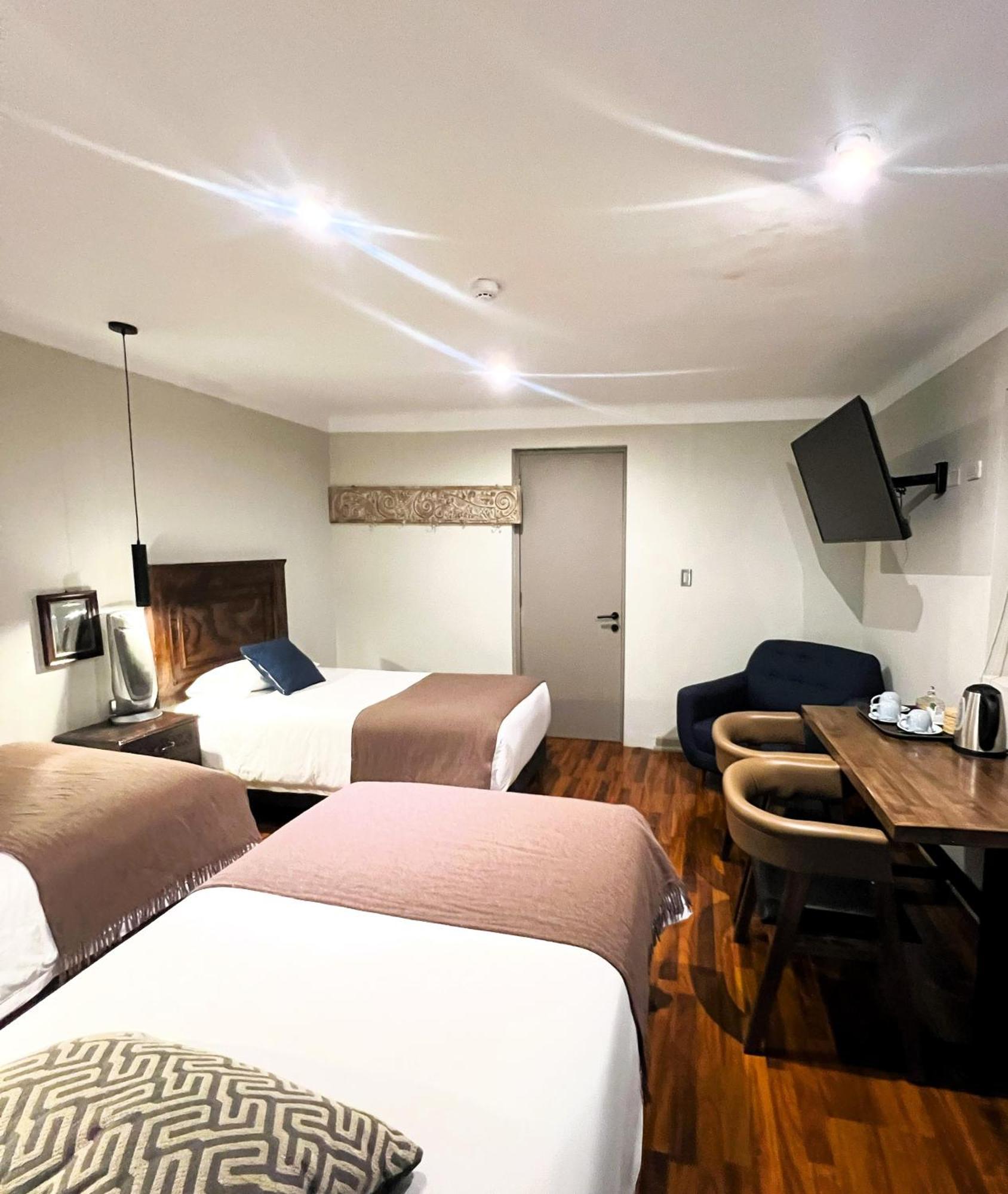 Montes Hotel