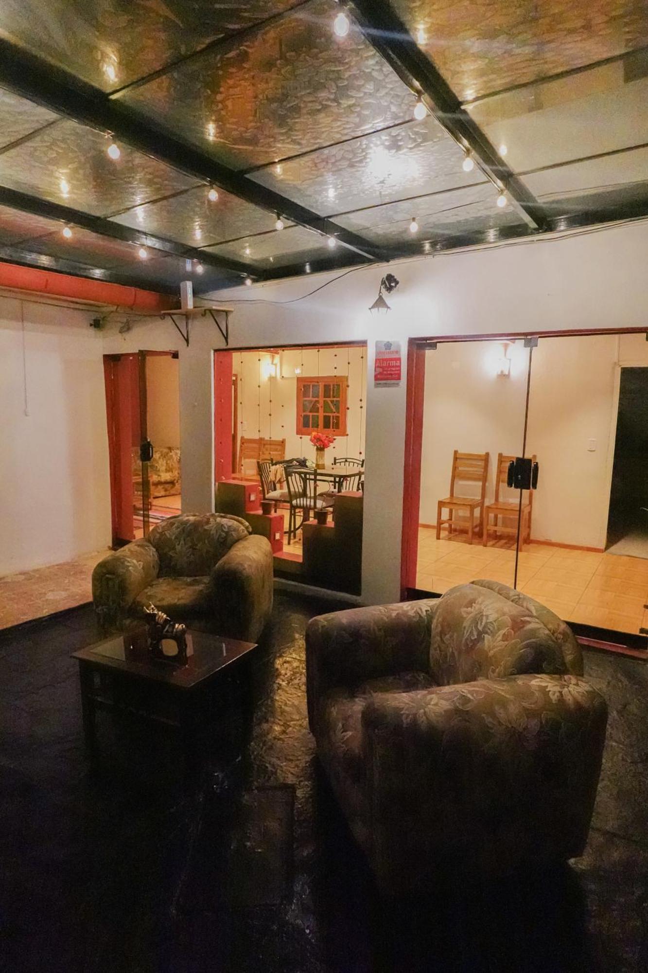 Holiday home Beautiful, Spacious & Cozy House Located In The Heart Of *