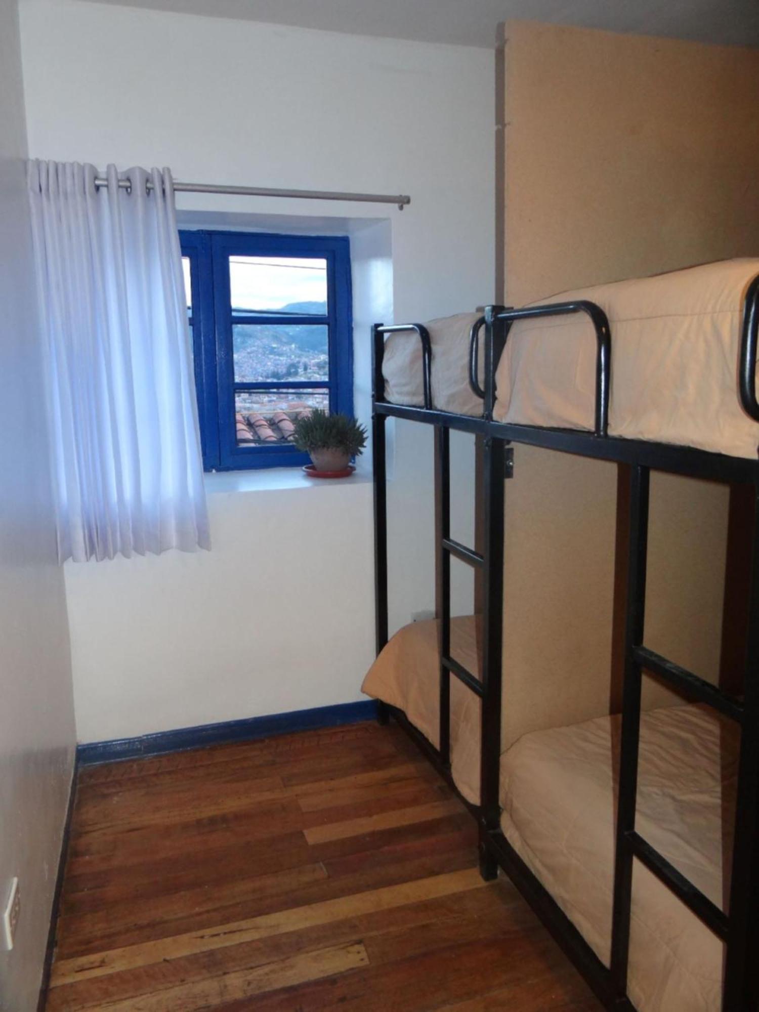 Hostel Haku *