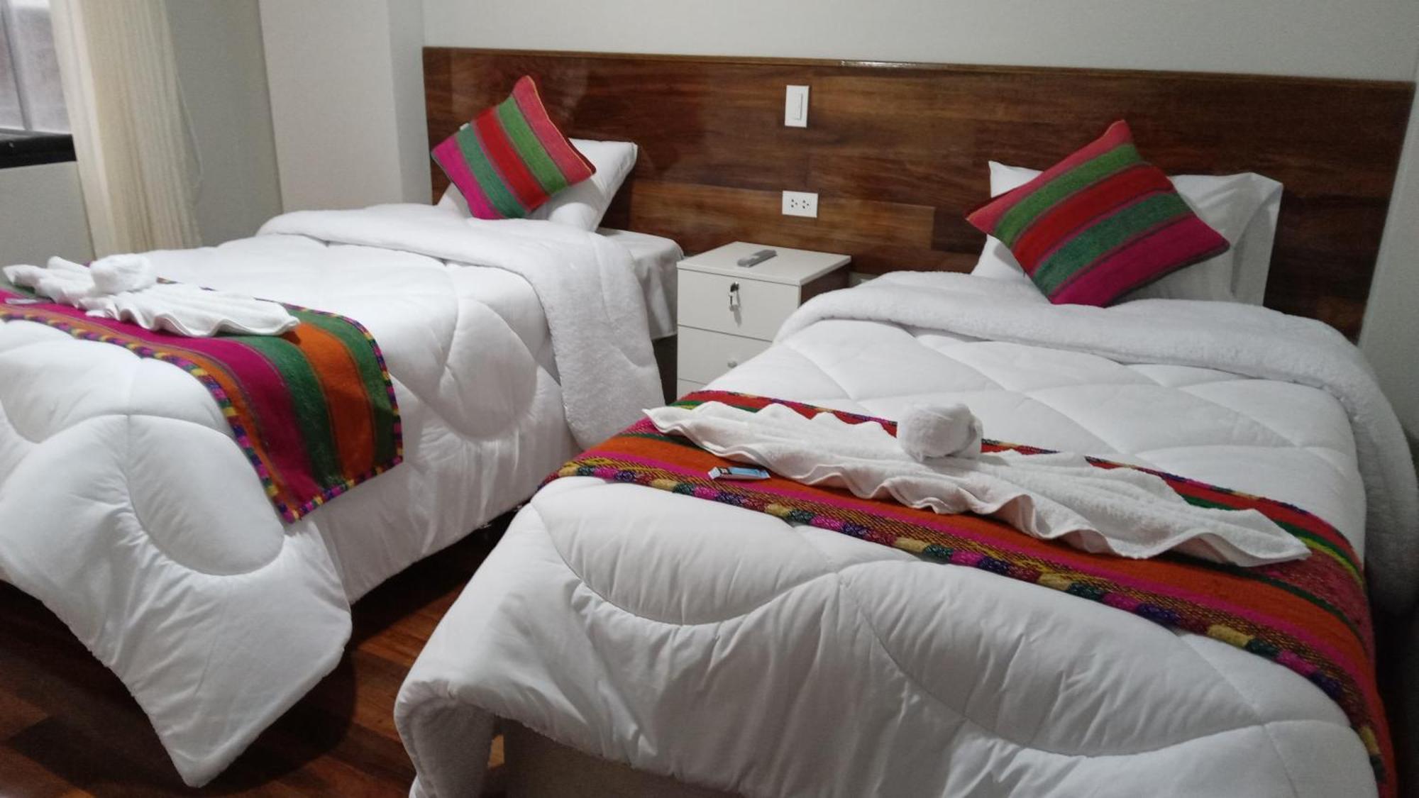 Retama Hotel *
