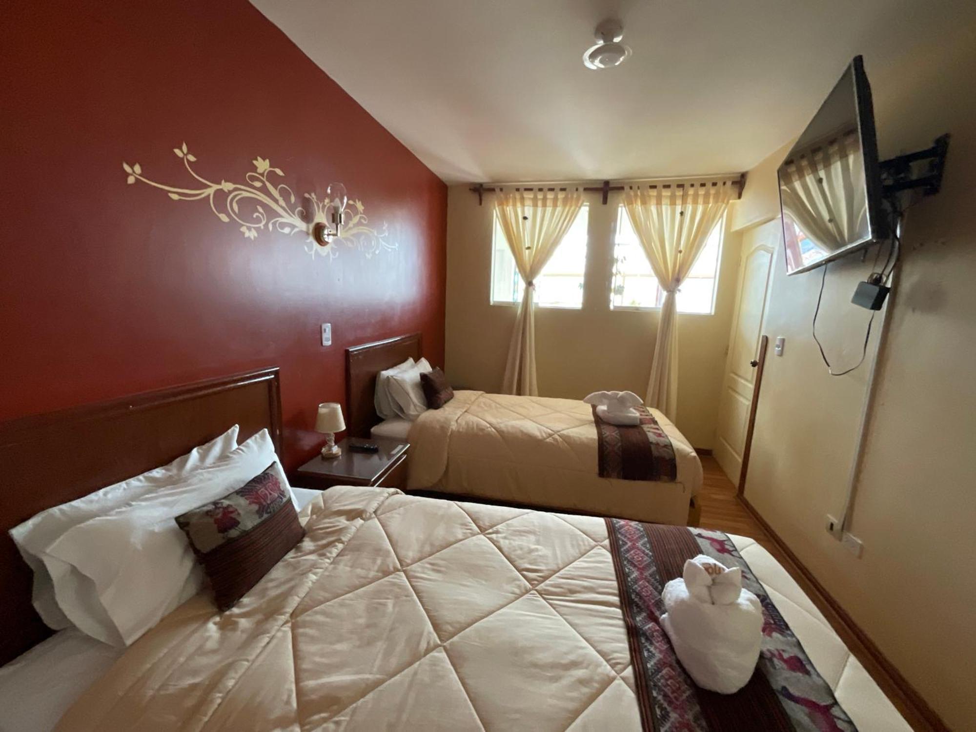 Andean Host Hotel