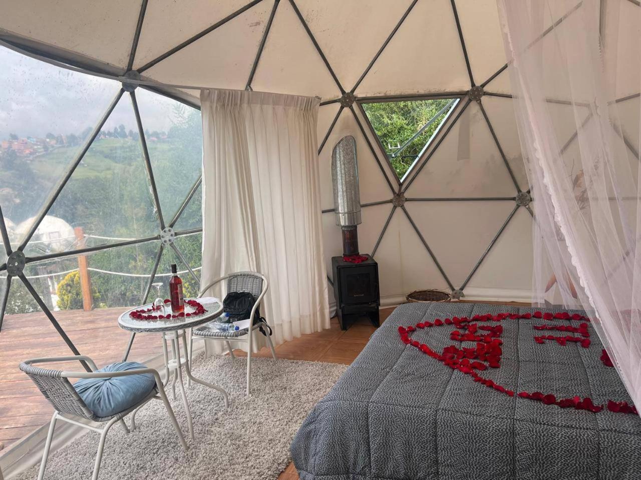 Hotel Domos Glamping & Nature