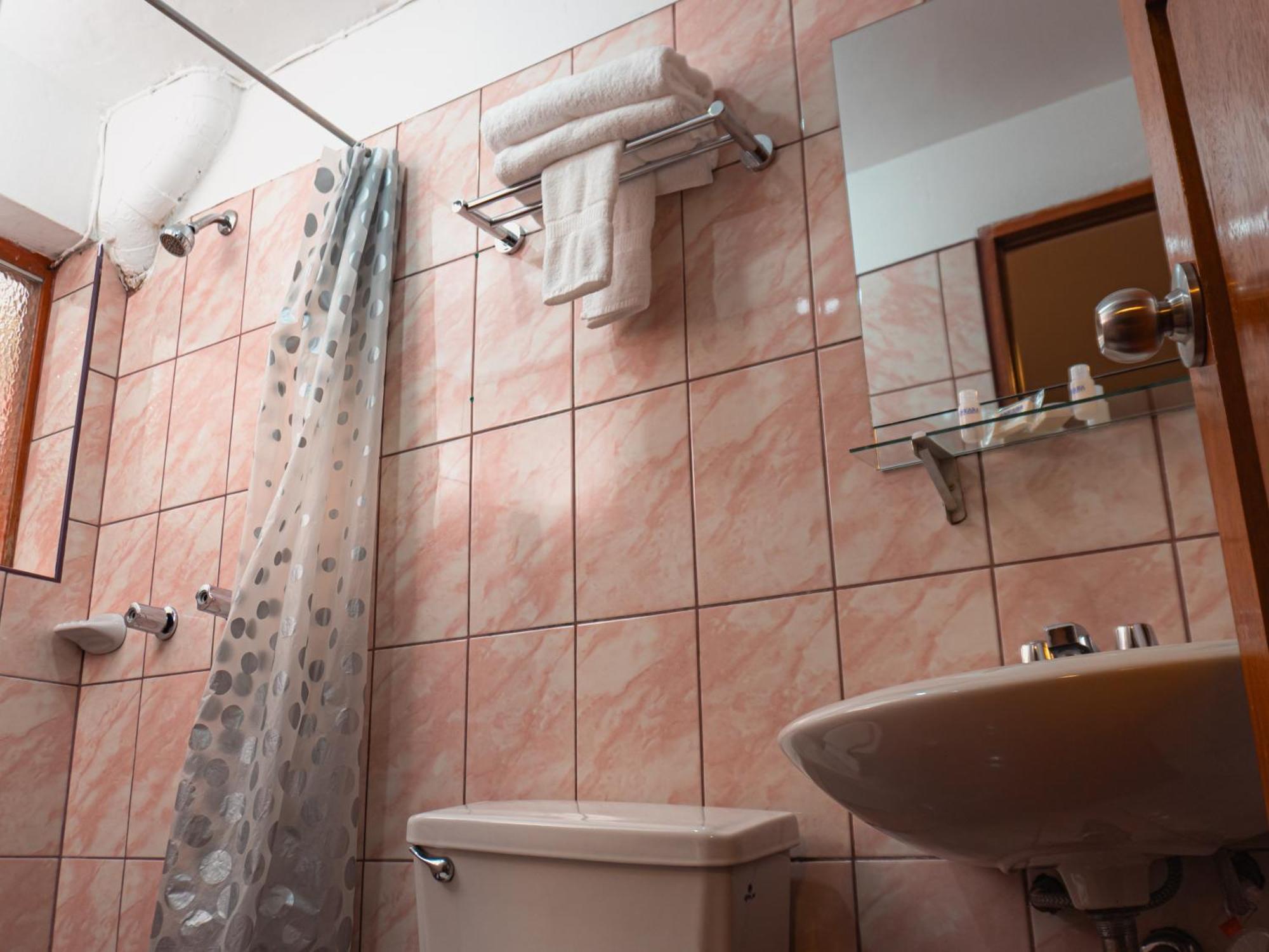 Ankara Hotel 2*