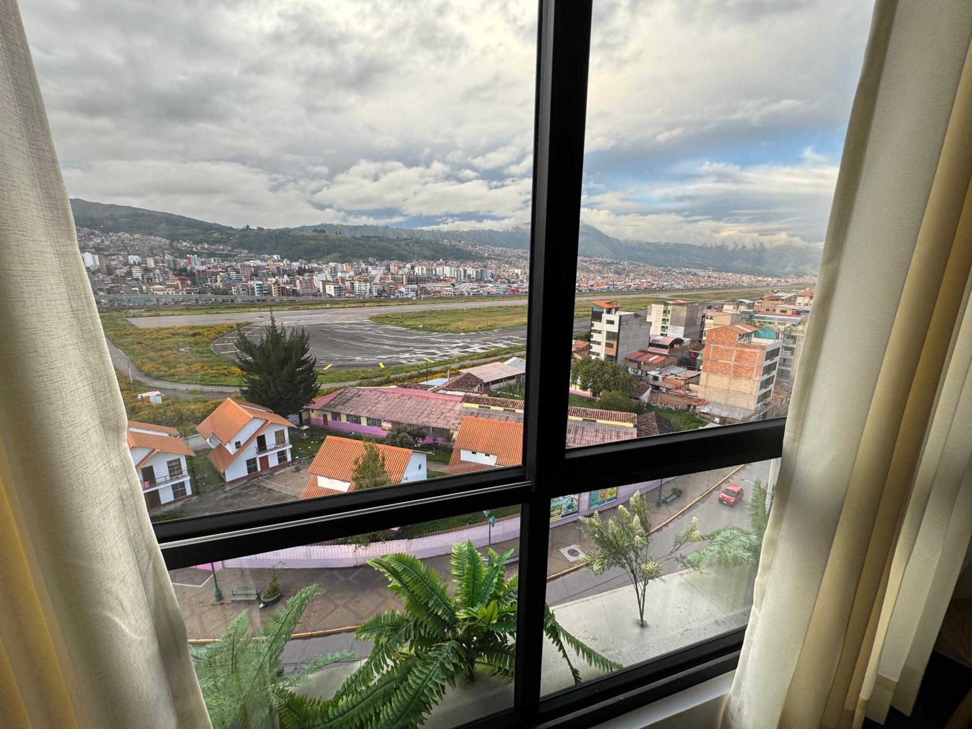 Departamento Moderno Y Cómodo, 3 Hab, 2 Baños Y Buena Vista