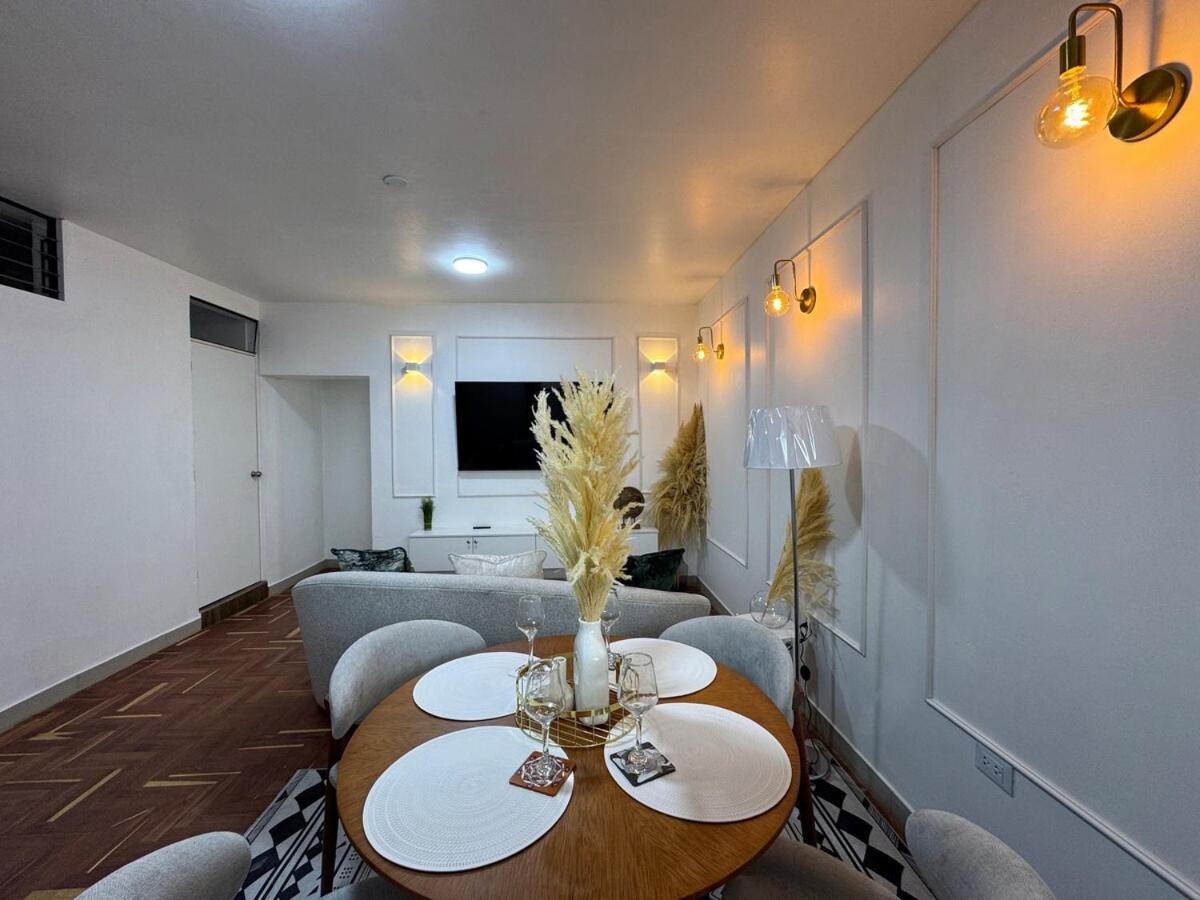 Apartamento Luxuriou 2 Blocks From The Main Square 4 Bed *