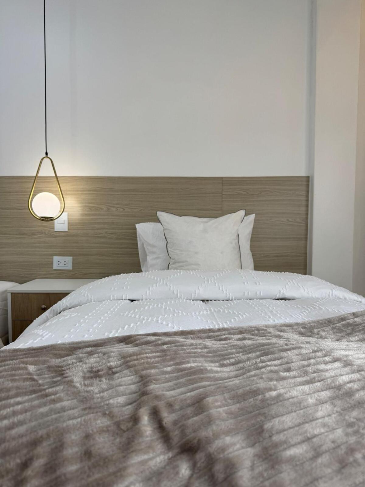 Luxuriou 2 Blocks From The Main Square 4 Bed Apartamento Cusco