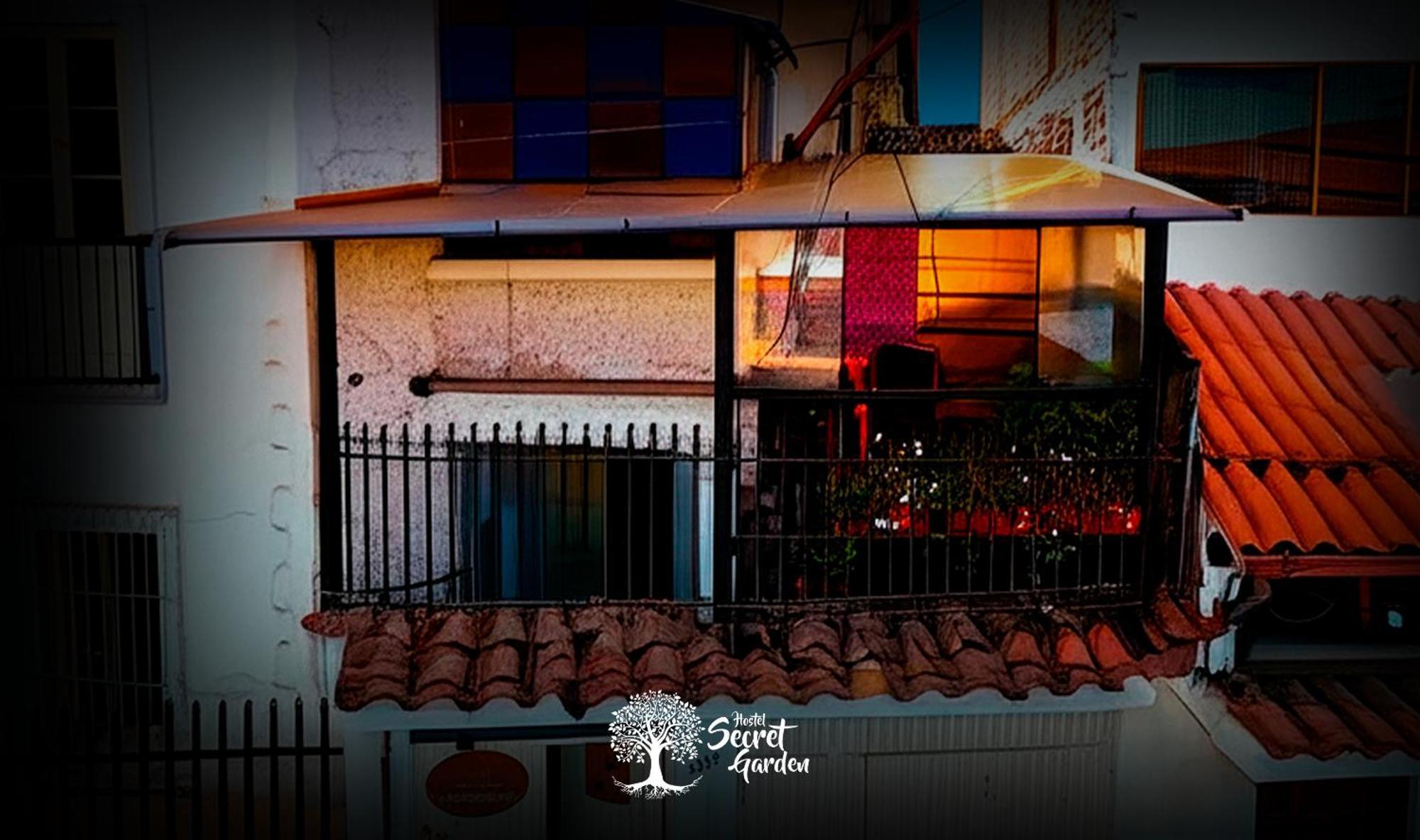 Taytacha House Hostel *
