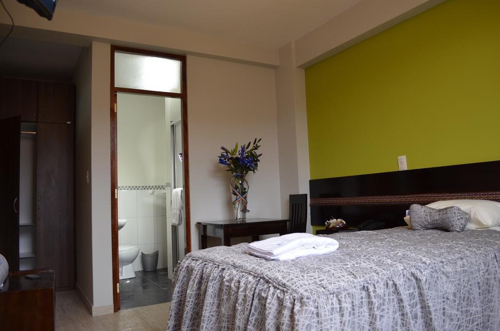 Julia's Hotel 2*