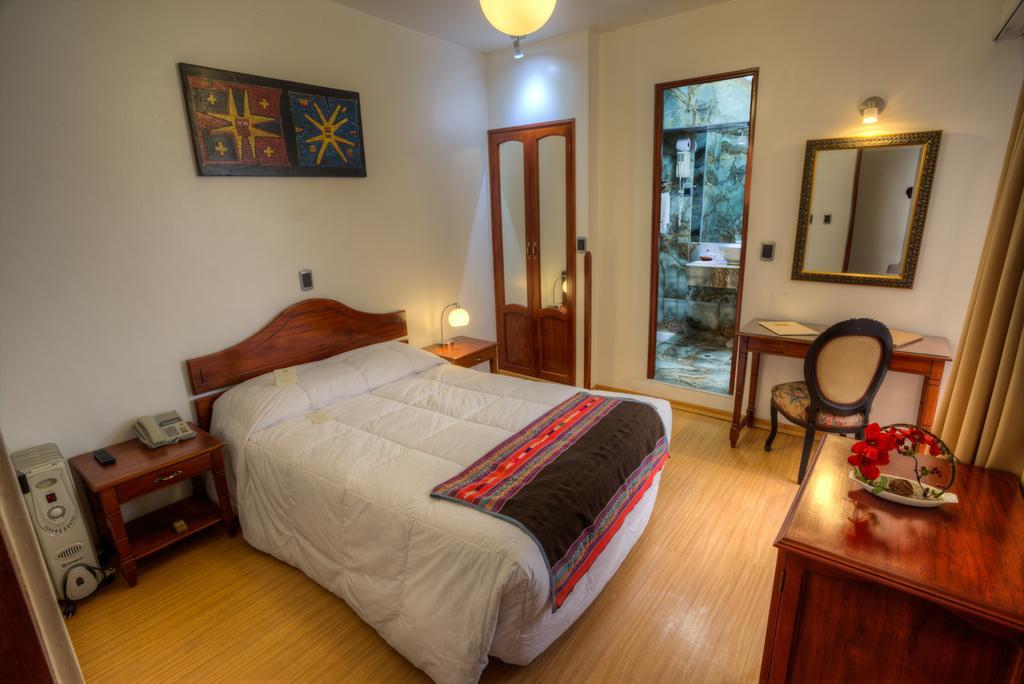Ruinas Hotel 3*