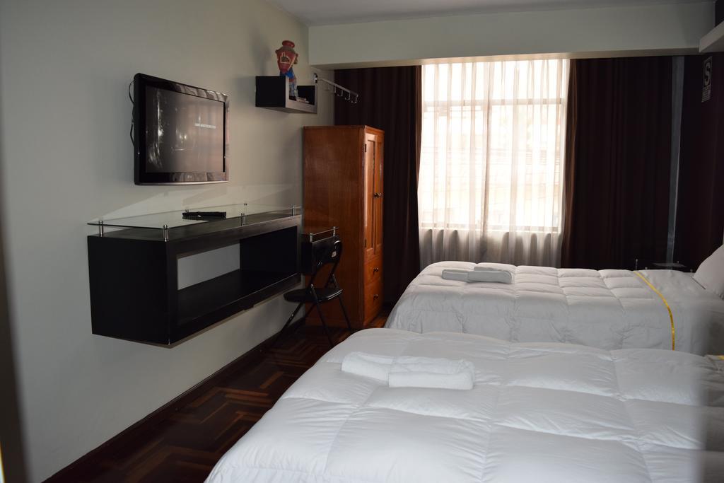 Hotel Sense 2*