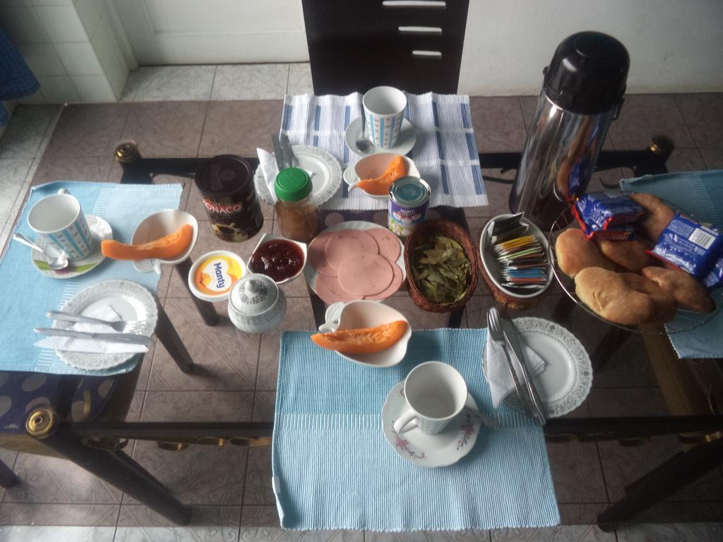 Acomodação com café da manhã  Familiar Gloria Cusco