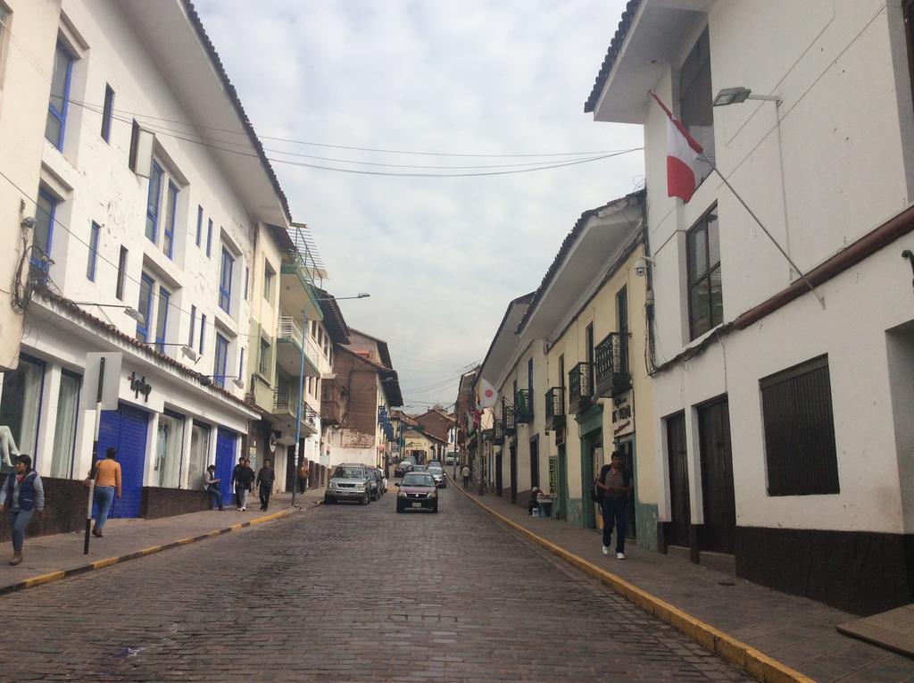 Familiar Gloria 2* Cusco