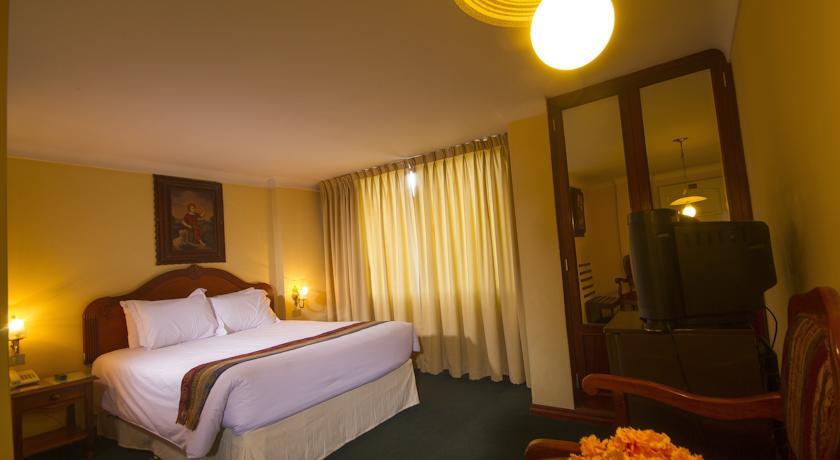 Agustos Hotel 3*