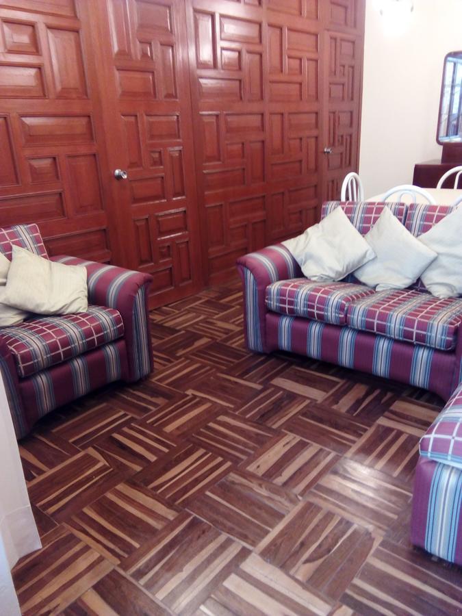 Omi Lucinda Apartamento *