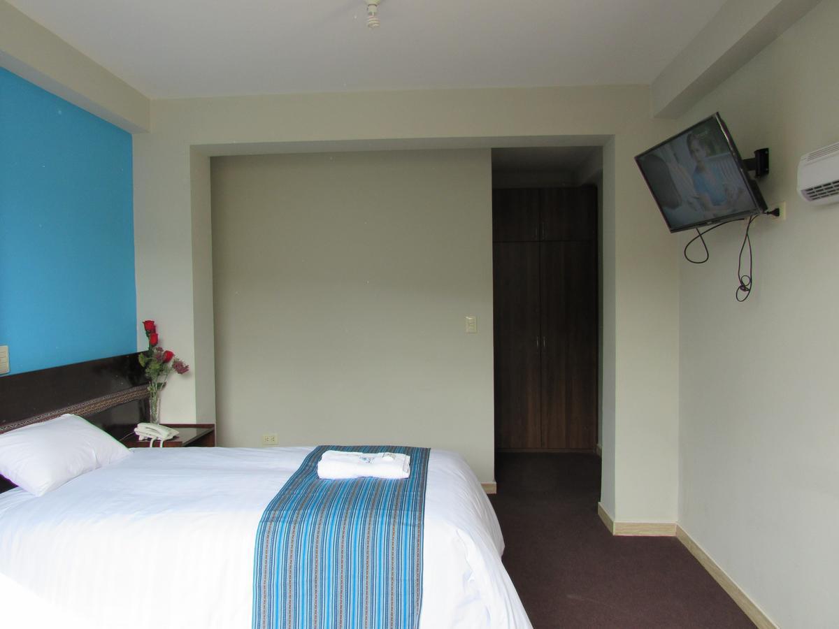 Julia's Hotel 2*