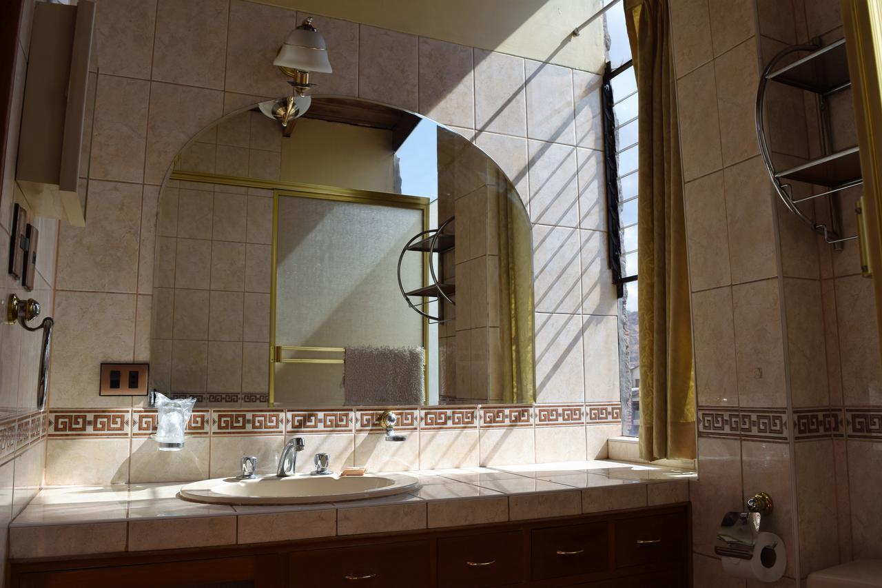 Golden Peru Hotel 2*
