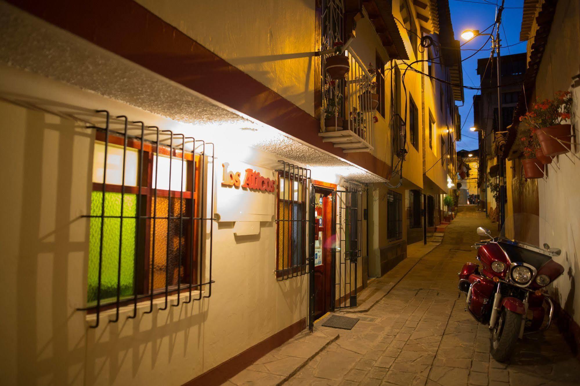 Bed & Breakfast Aticos With Coworking Cusco