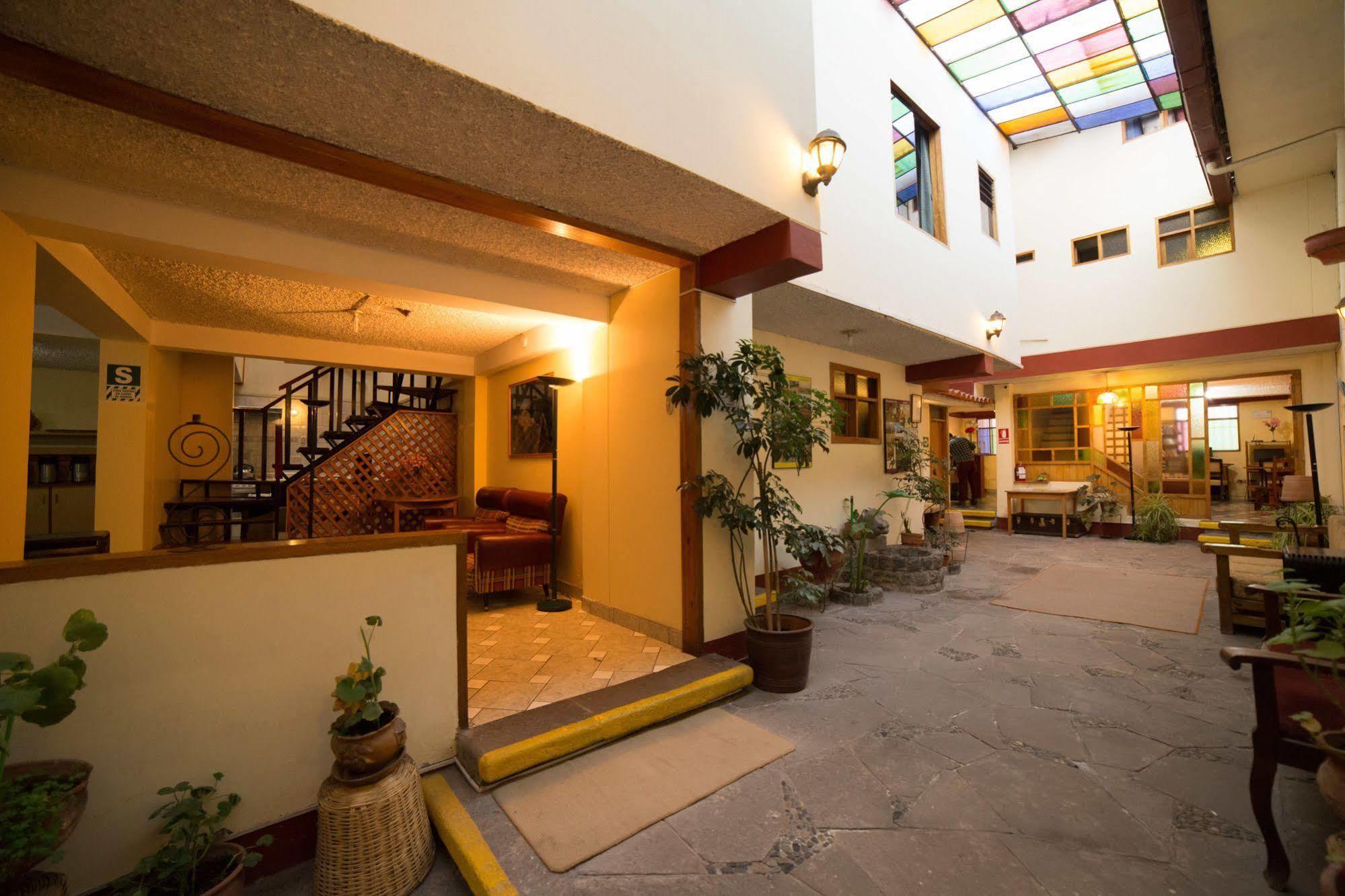 Bed & Breakfast Aticos With Coworking Cusco