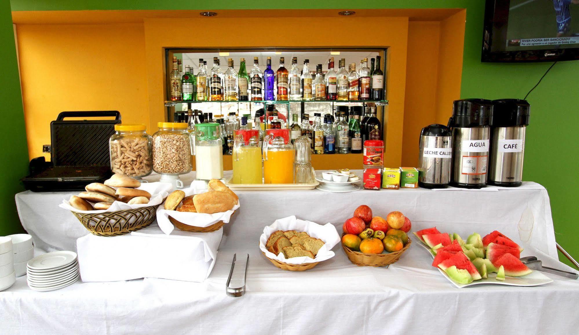 Inka Club Hostal *