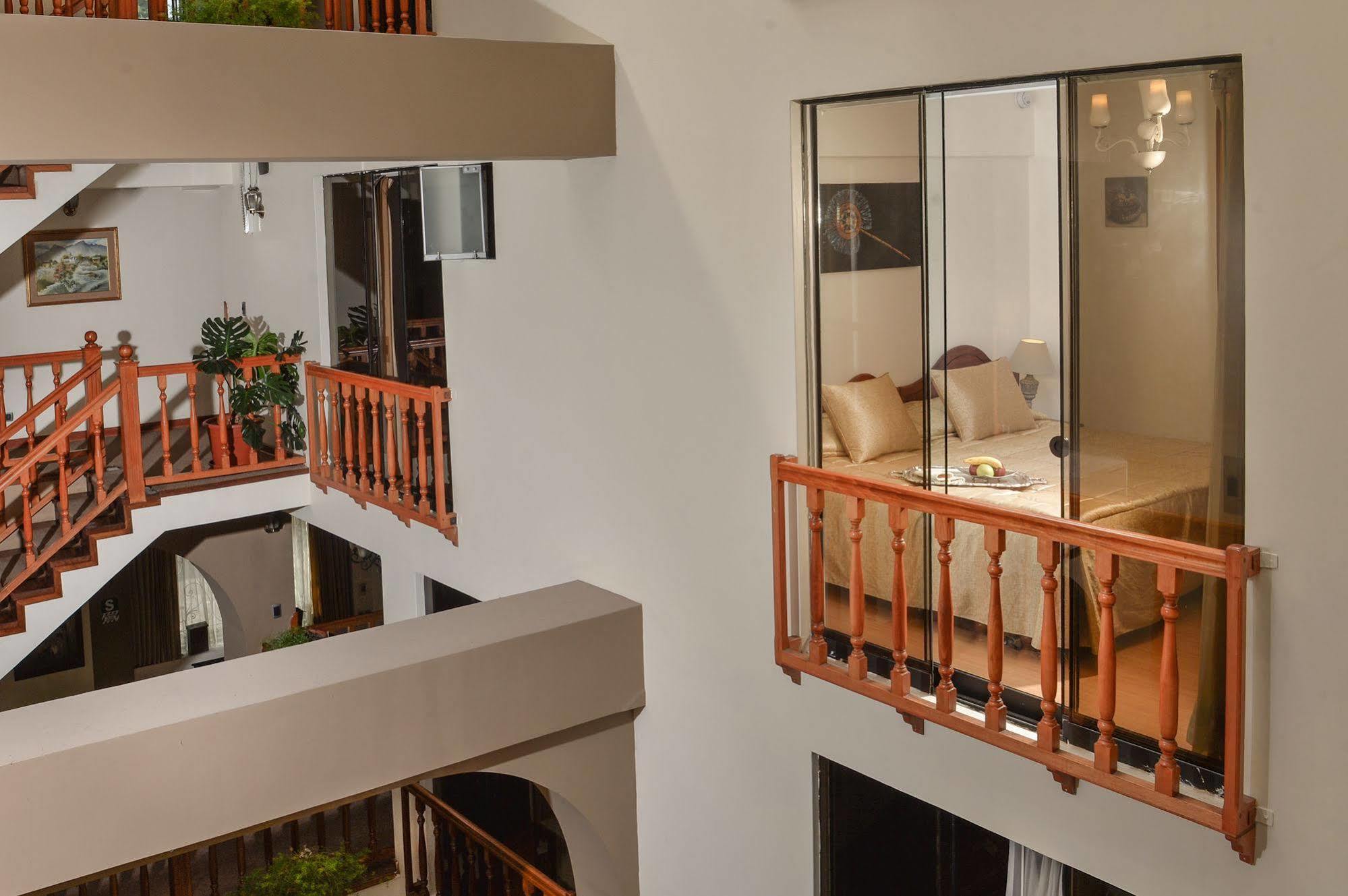 Hotel Ruinas 3*