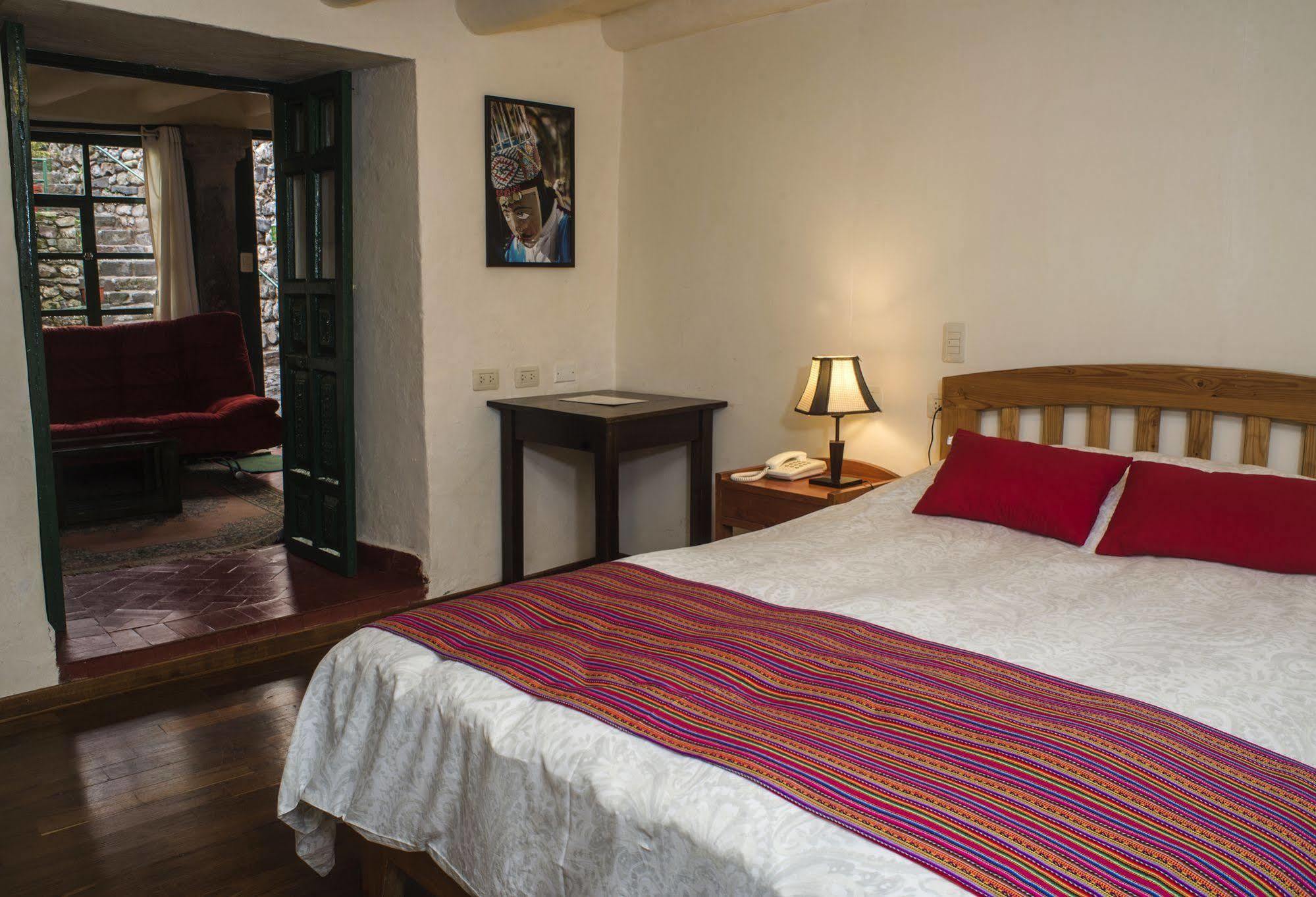 Inn Corihuasi 3*