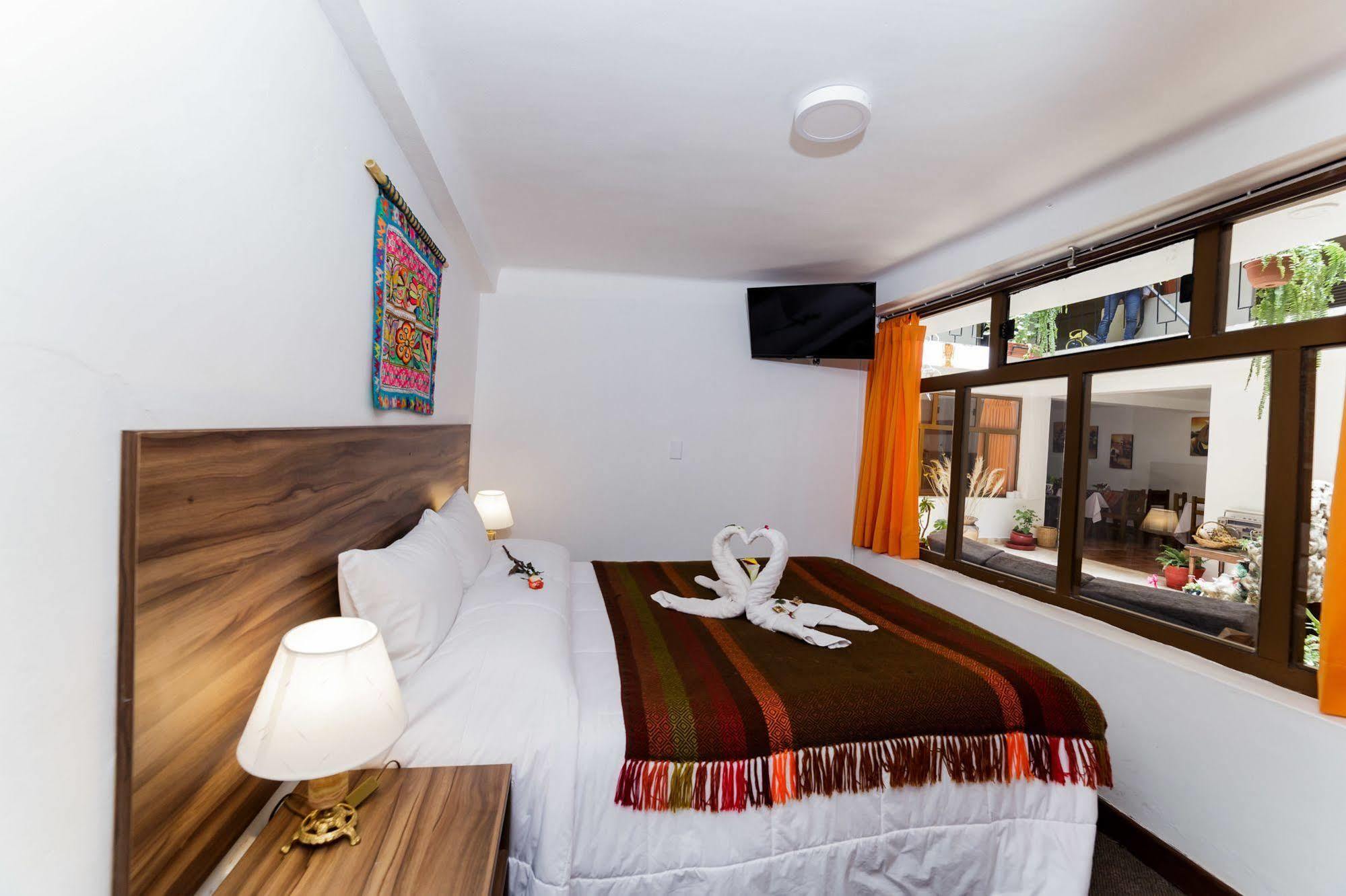 Hotel Inca Wasi Plaza 3*
