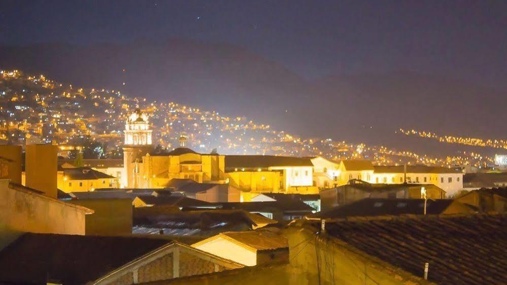 Familiar Gloria 2* Cusco