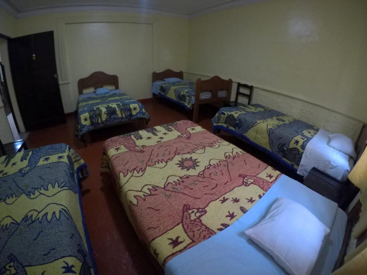 Hostal Auquis Ccapac *