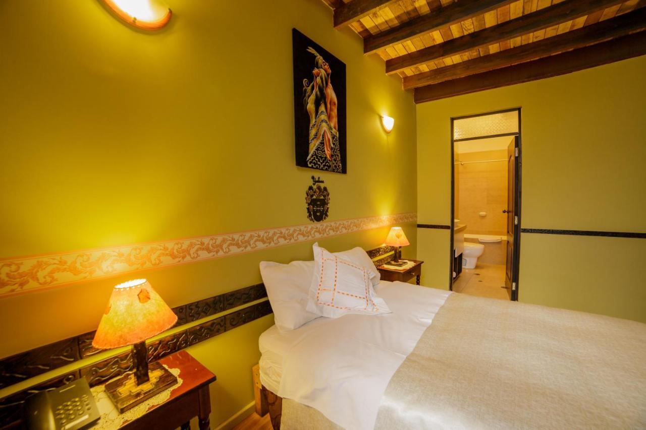Yabar Plaza Cusco