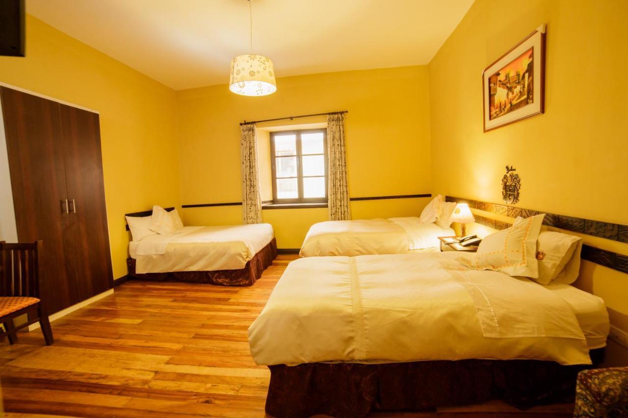 Hotel Yabar Plaza 3*