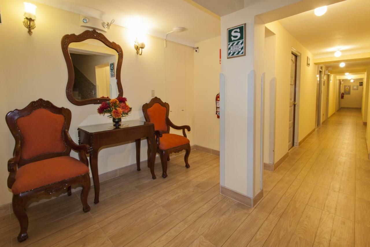 Hotel Agustos