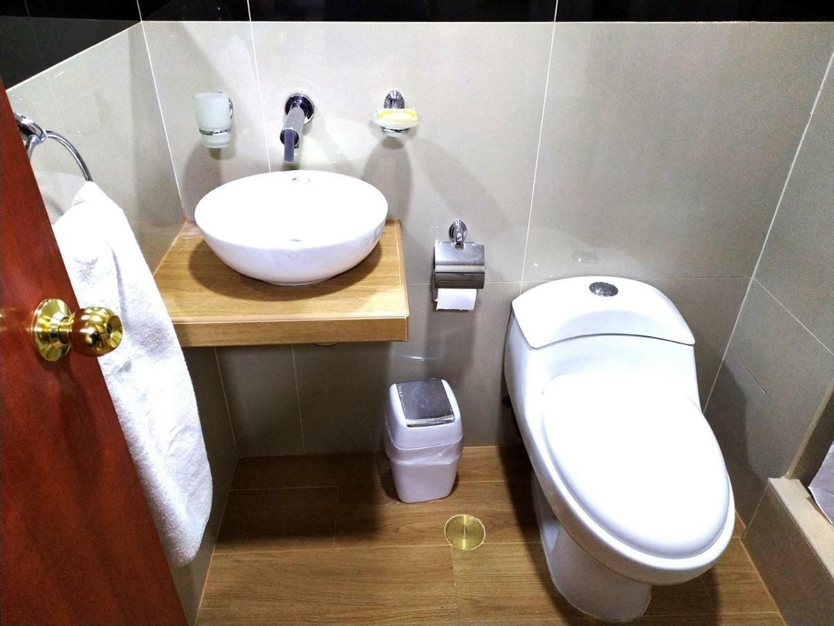 Real House Hostel *