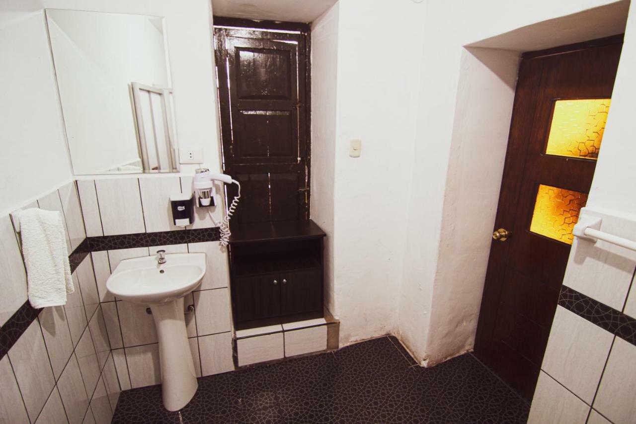 Puka Packers Hostel *