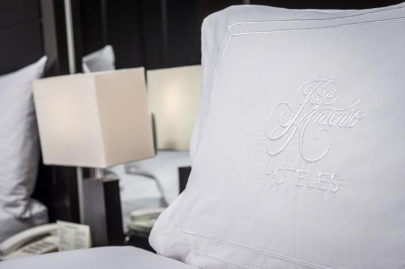 Jose Antonio Hotel