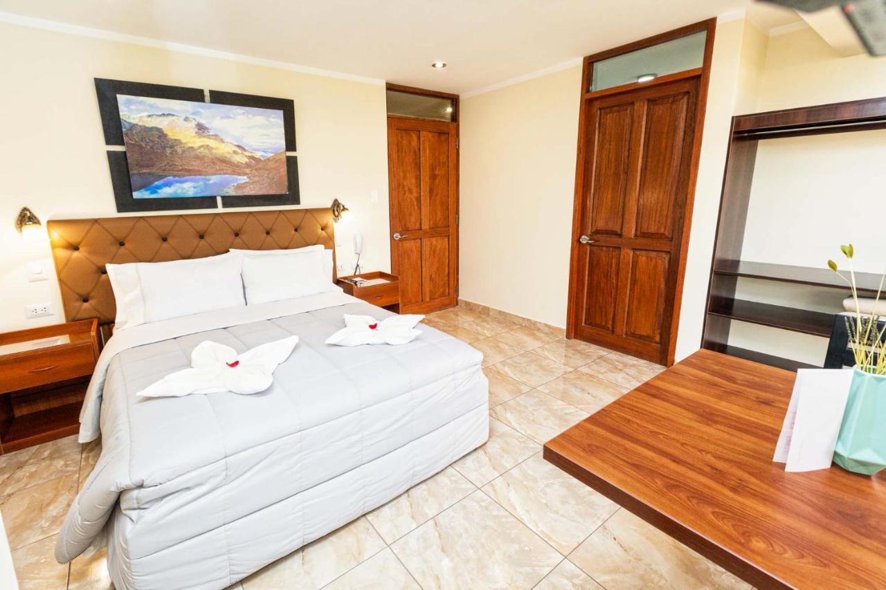 El Mirador Hotel